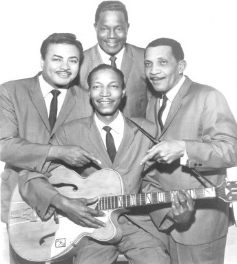 Photo Of The Four Tunes-1967